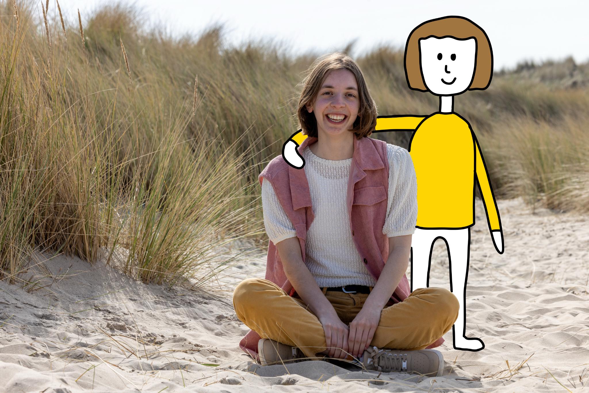 Leonie zit met haar alter ego op het strand